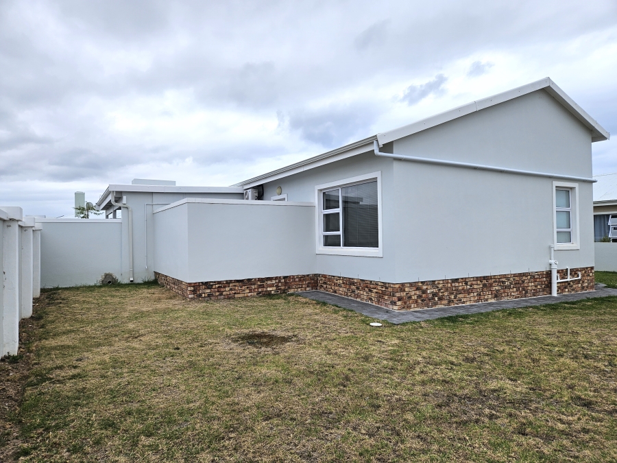 2 Bedroom Property for Sale in Wavecrest Eastern Cape